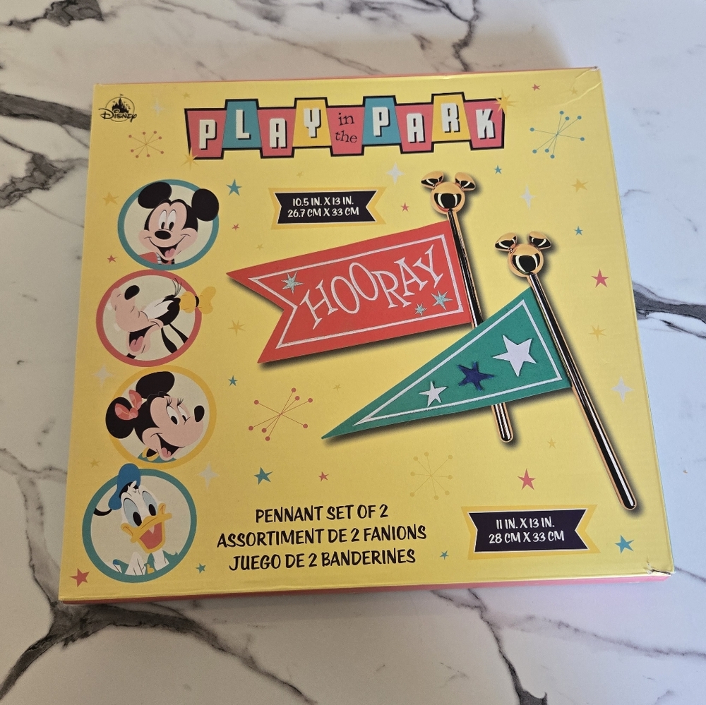Disney Play in the Park Pennant Set RETIRED SERIES NWT NIB